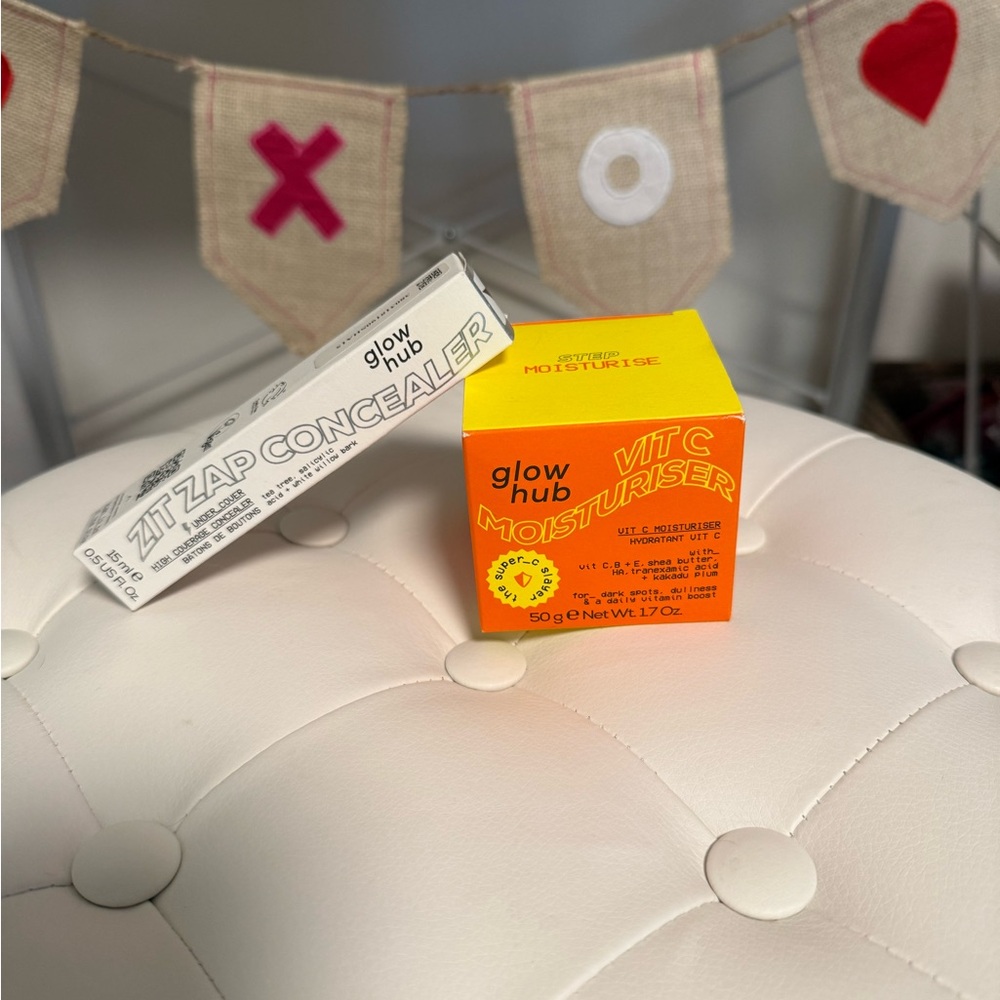 Glow Hub Zit Zap Concealer and Vit C Moisturiser Set